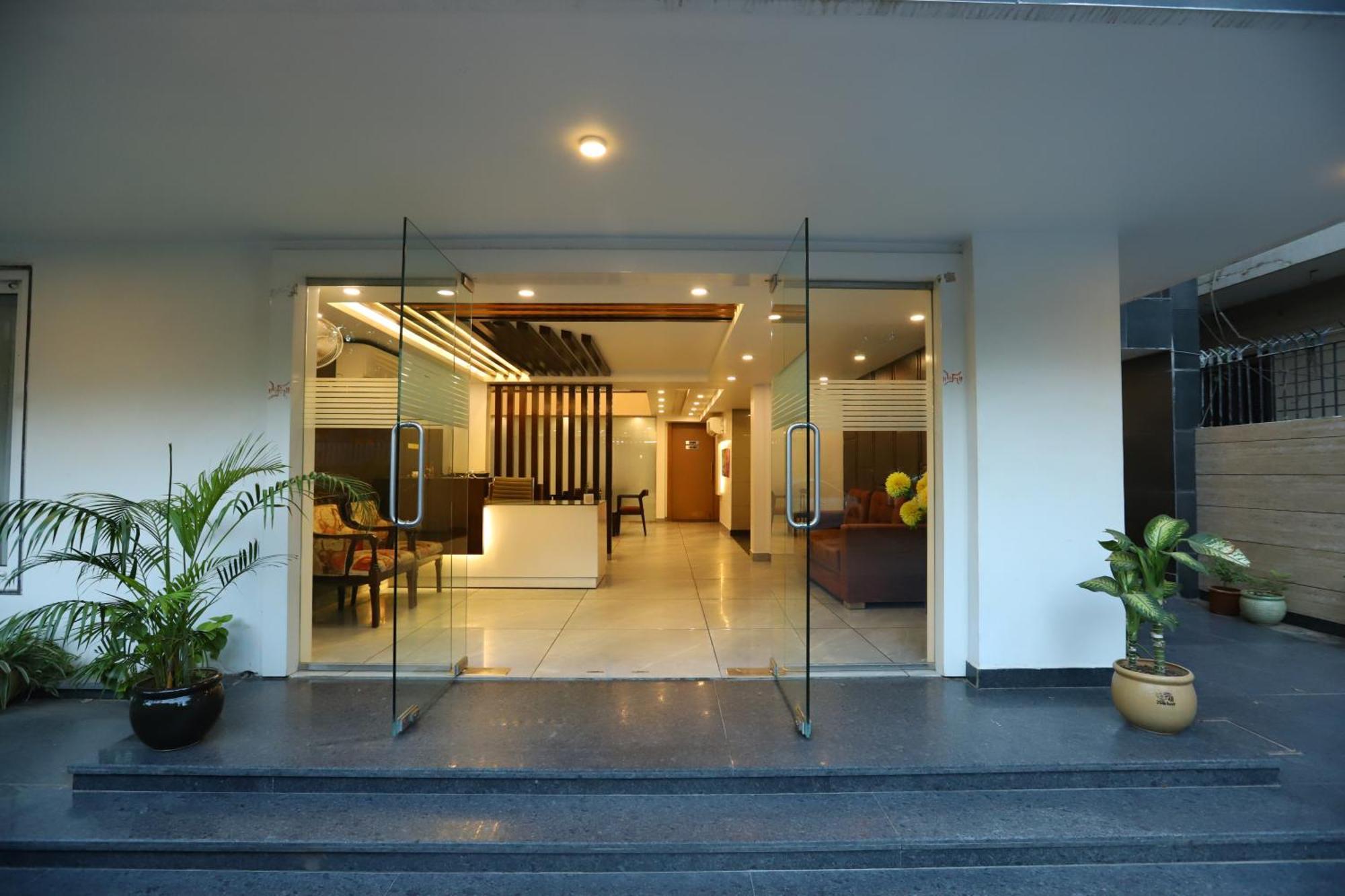 Hotel Keshav Residency Near Medanta Pure Veg Gurgaon Eksteriør bilde